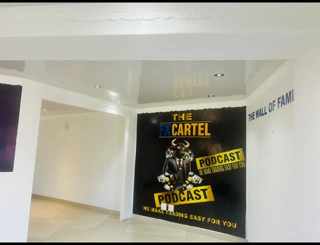 3,501M² BUSINESS TO LET IN MONDEOR